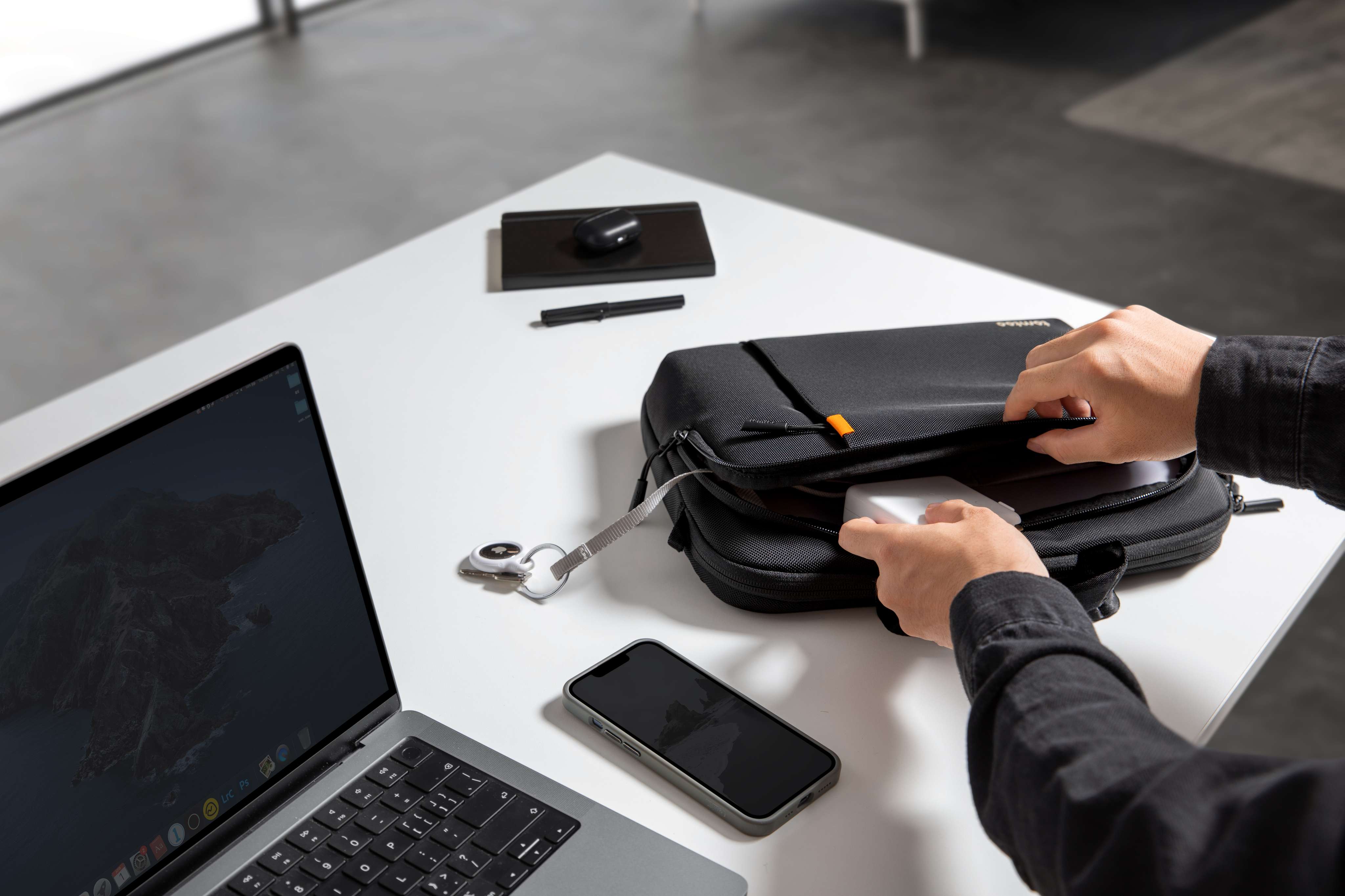 Bolso de hombro para portátil Defender-A30