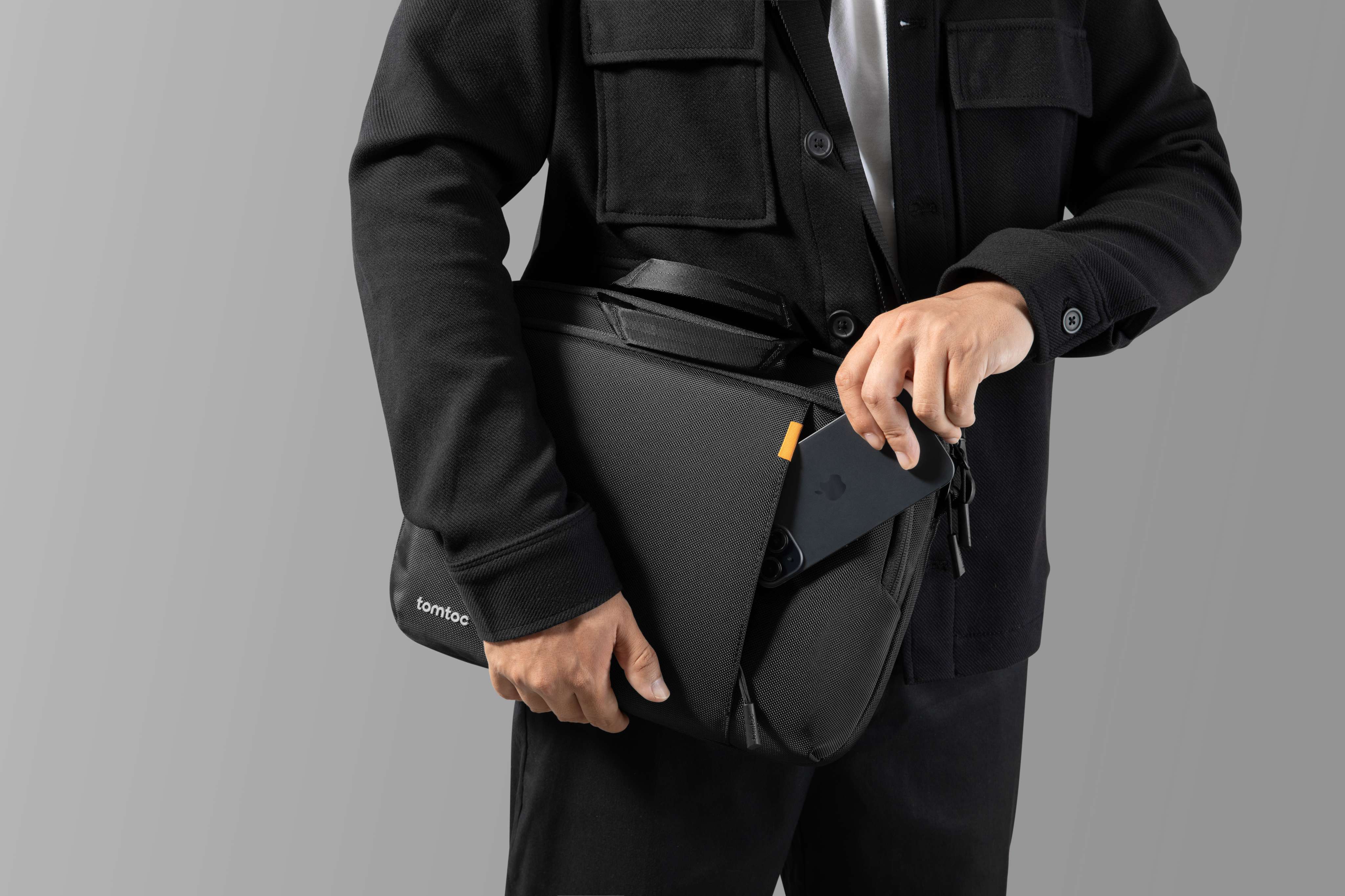 Bolso de hombro para portátil Defender-A30