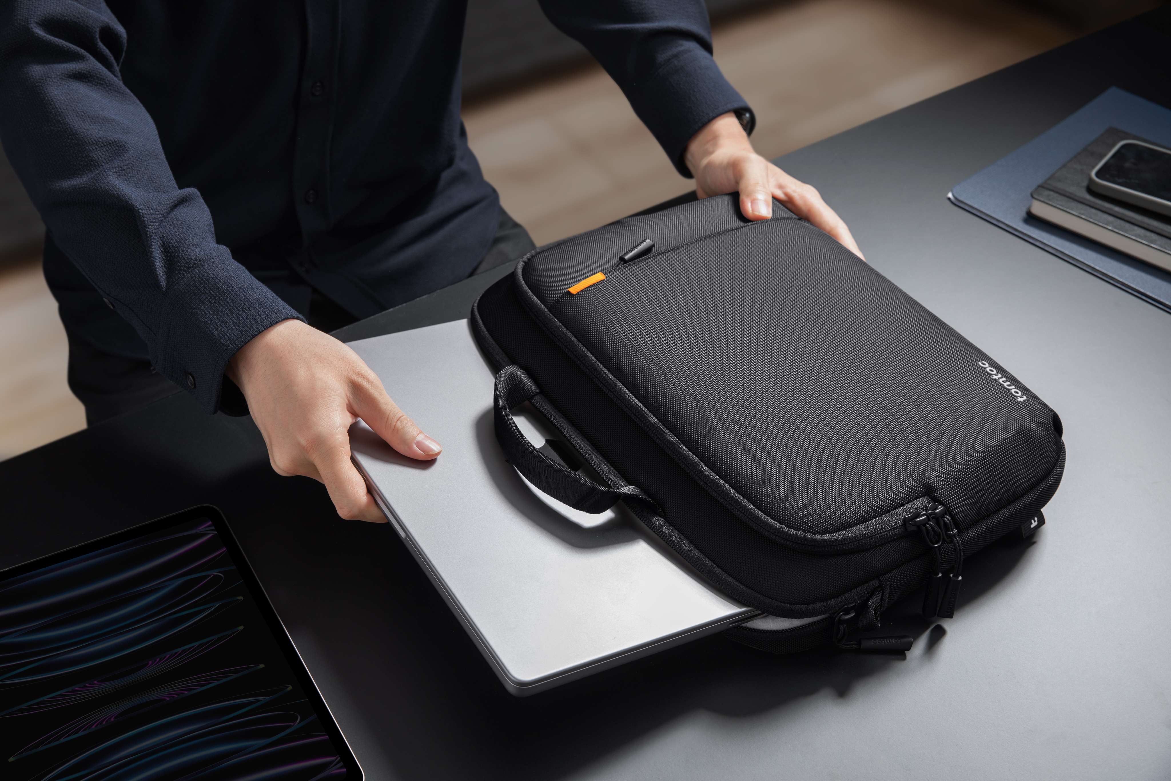 Bolso de hombro para portátil Defender-A30