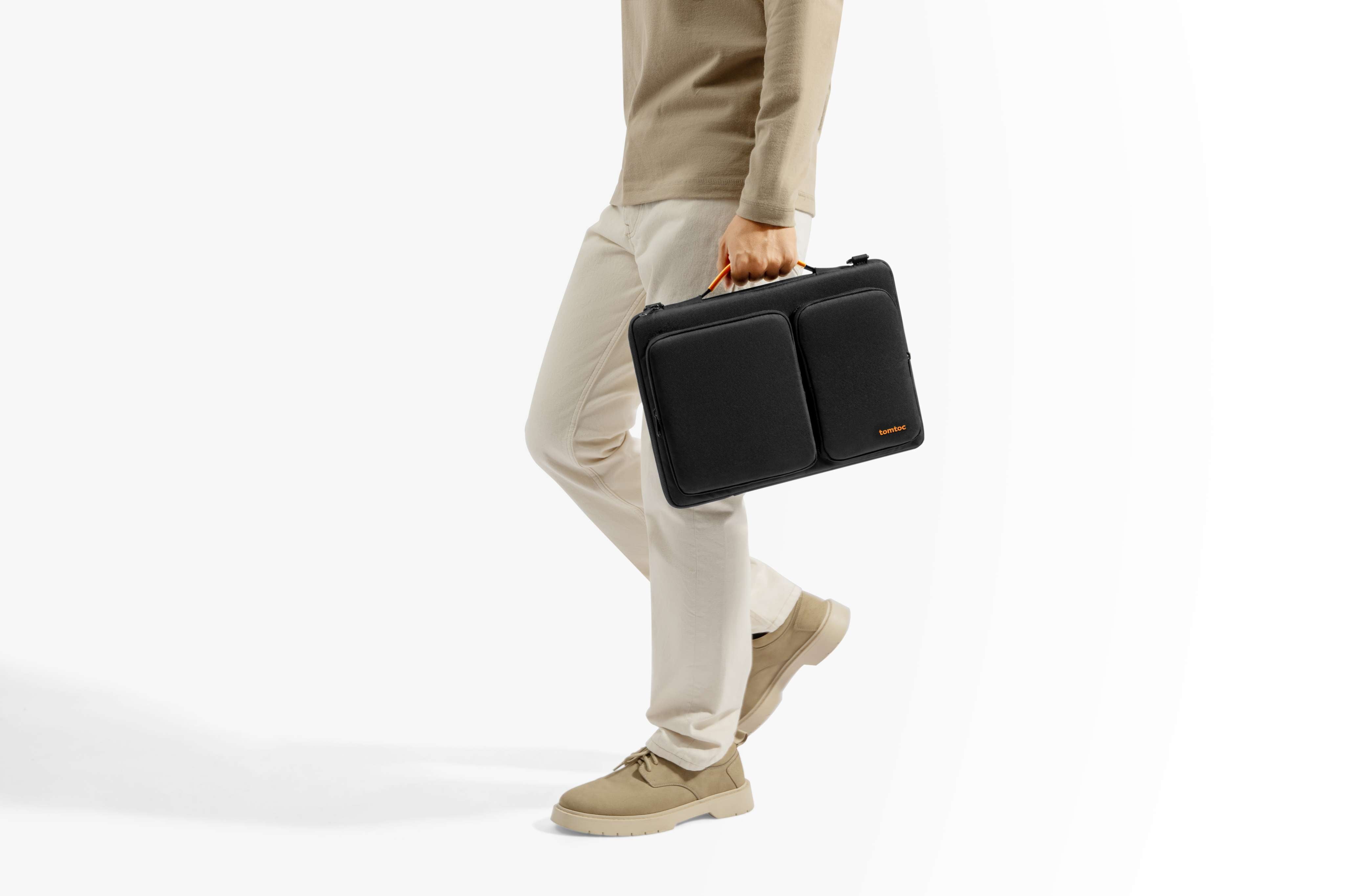 Maletín/ Portafolio para laptop Defender-A42