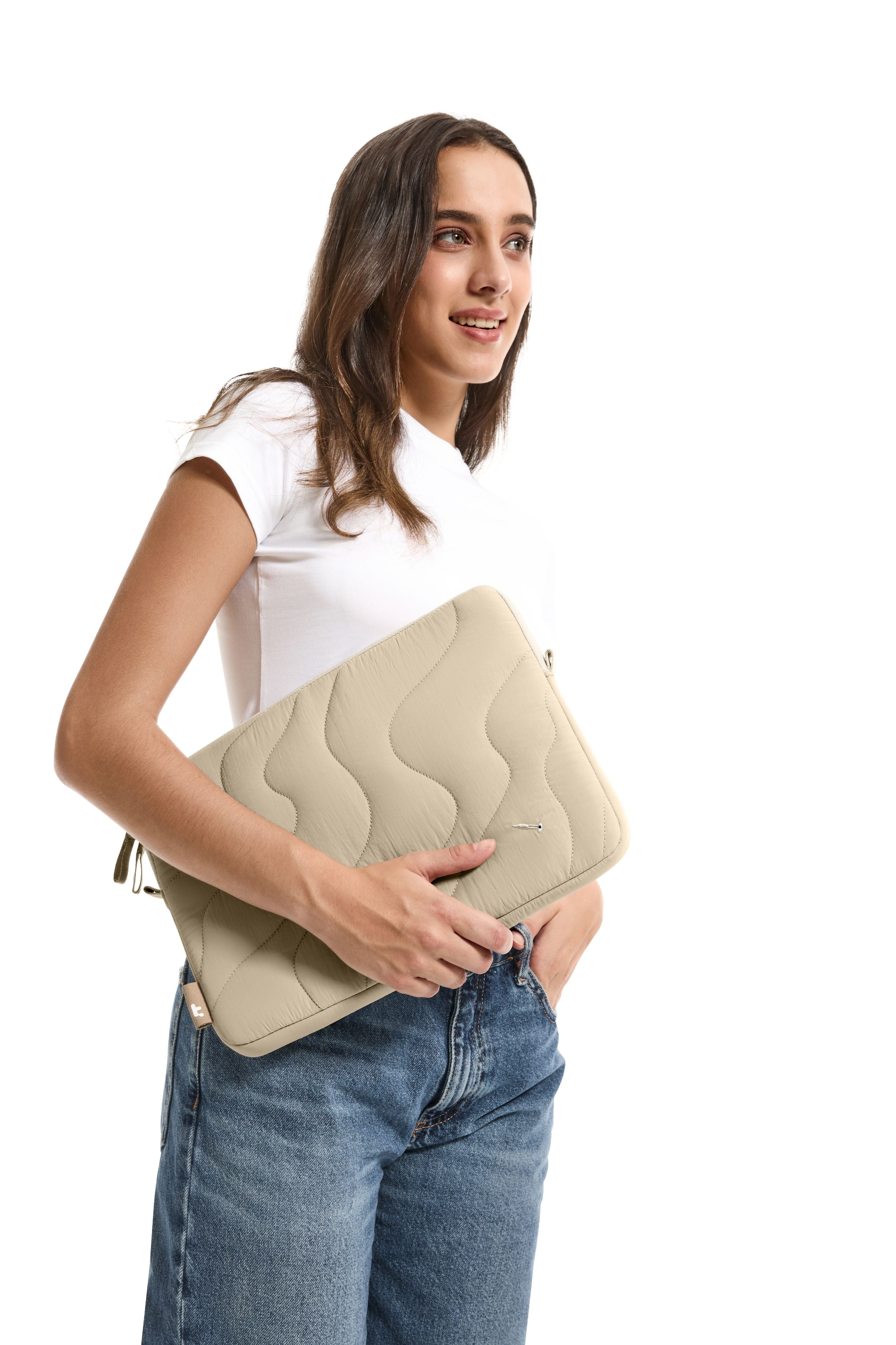 Kit tech: Mochila Navigator T71 + Funda para laptop Terra A27