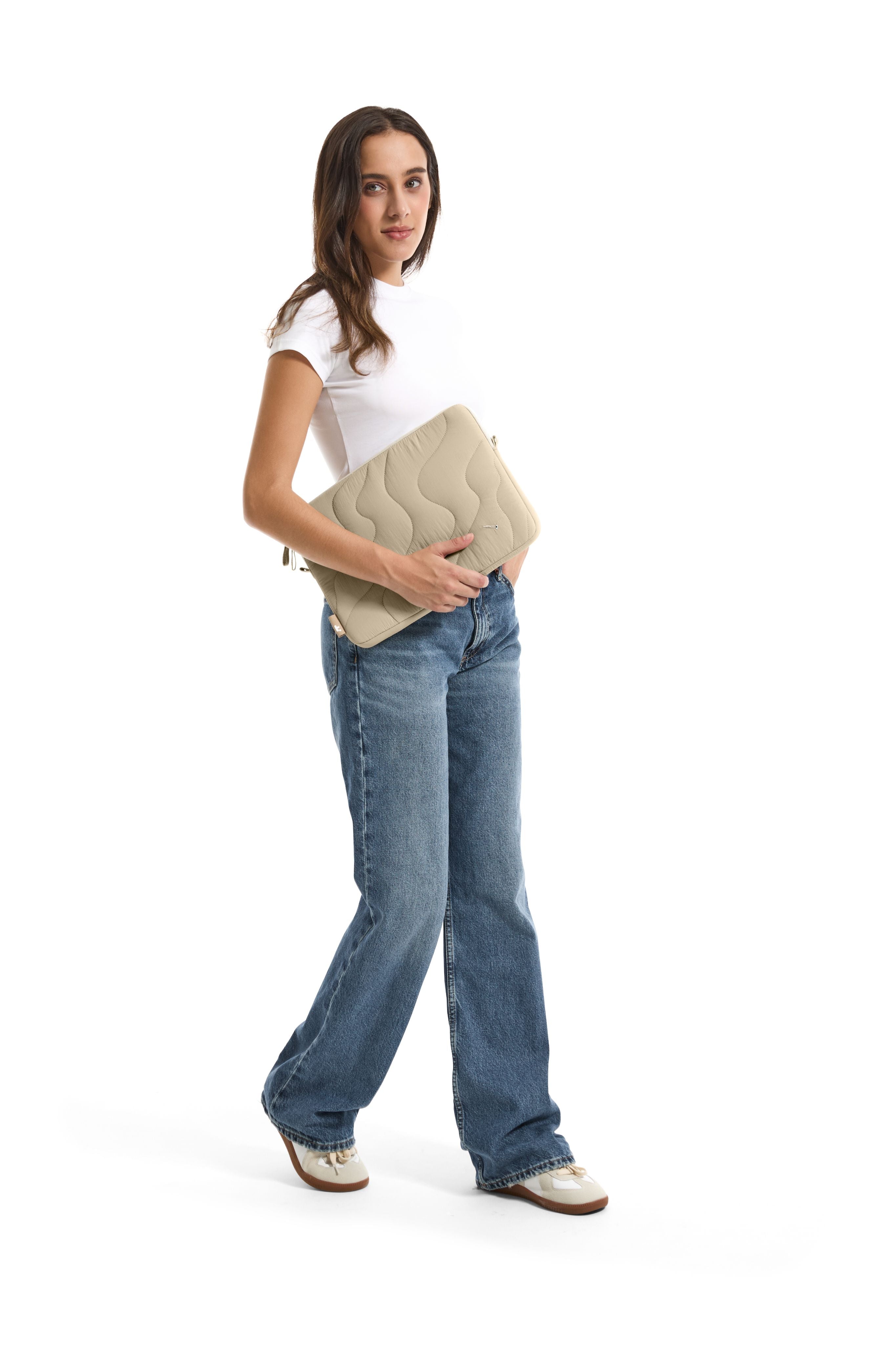 Kit tech: Mochila Navigator T71 + Funda para laptop Terra A27