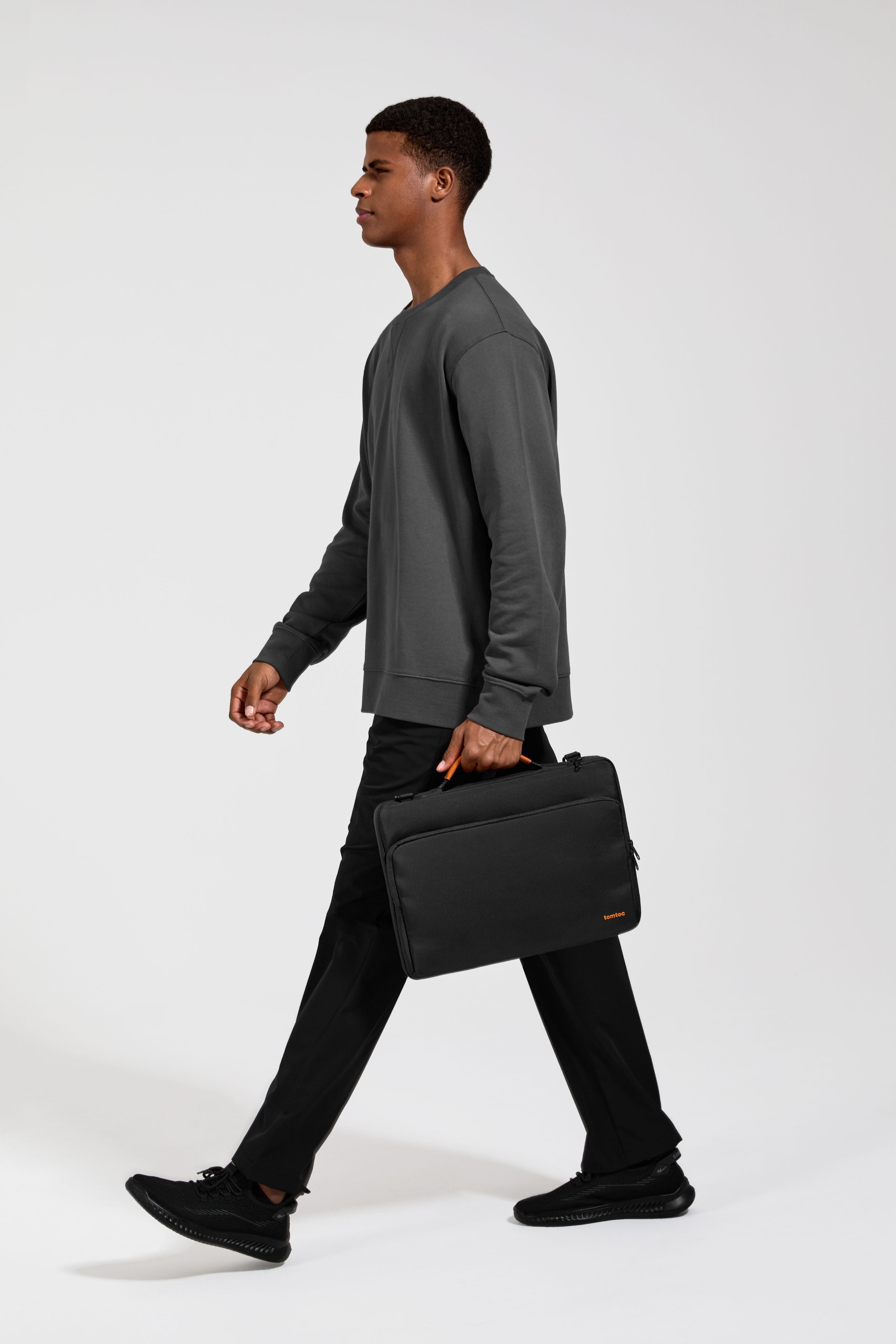 Bolso de hombro para portátil Defender-A40