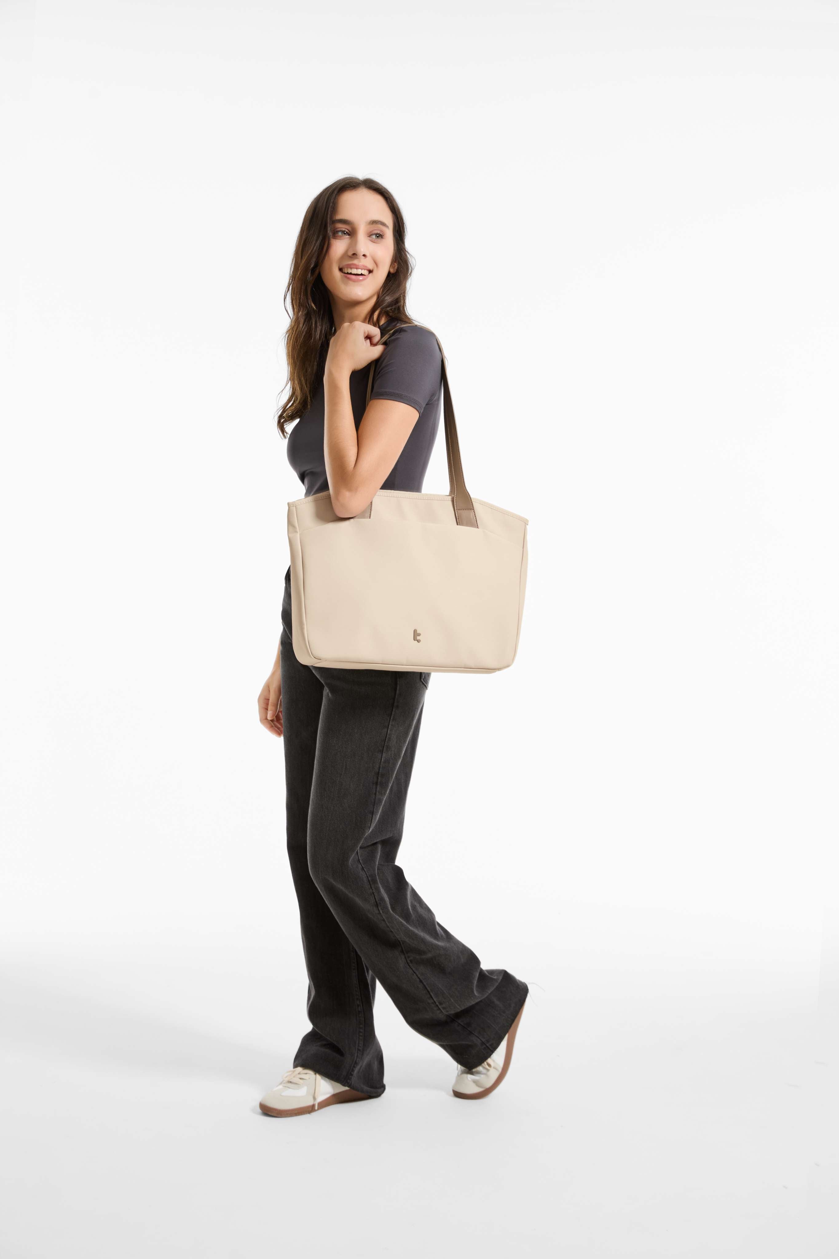 Bolsa de mano para portátil Versatile-T23