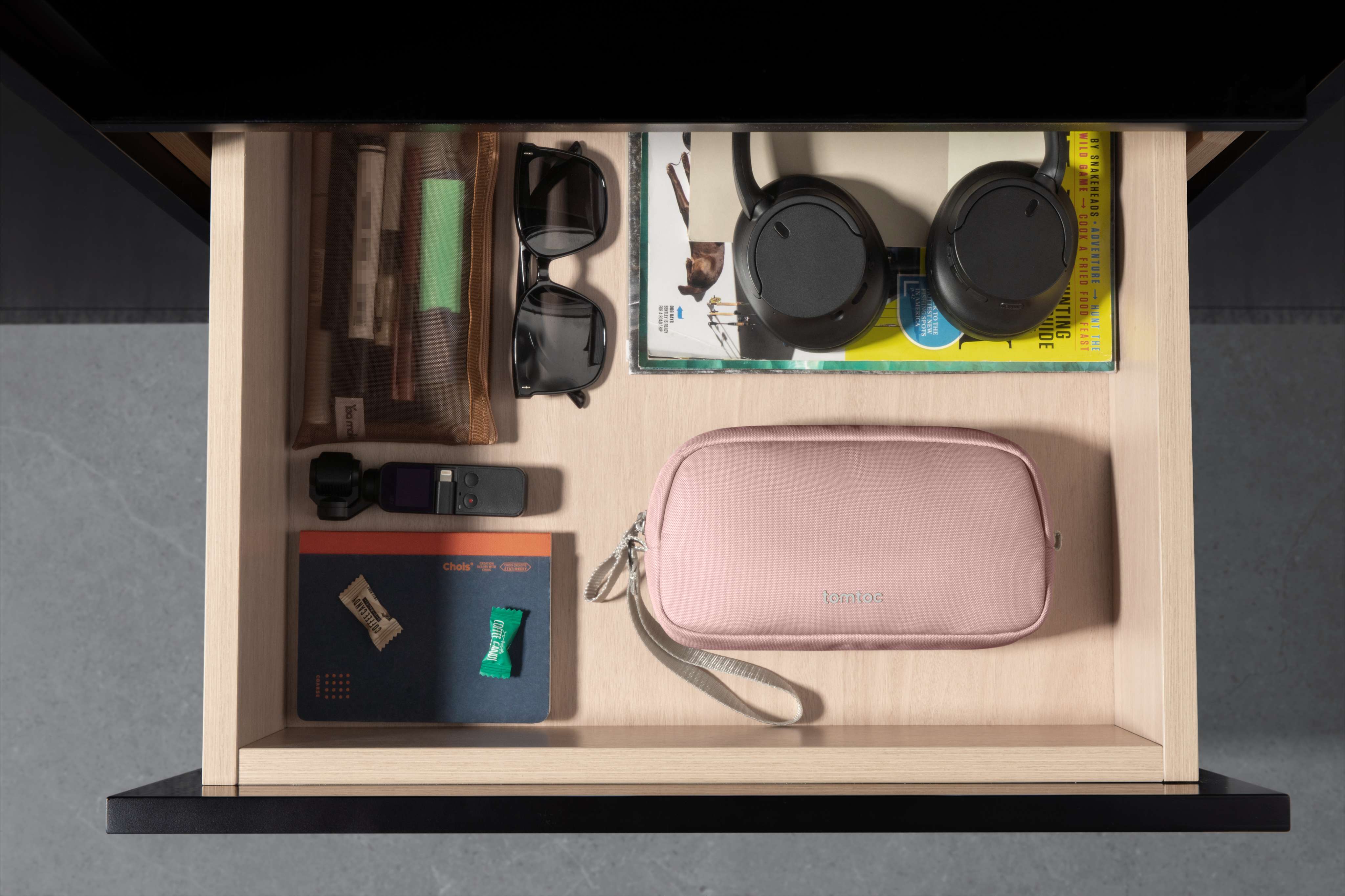 Estuche de accesorios electrónicos Light-T12