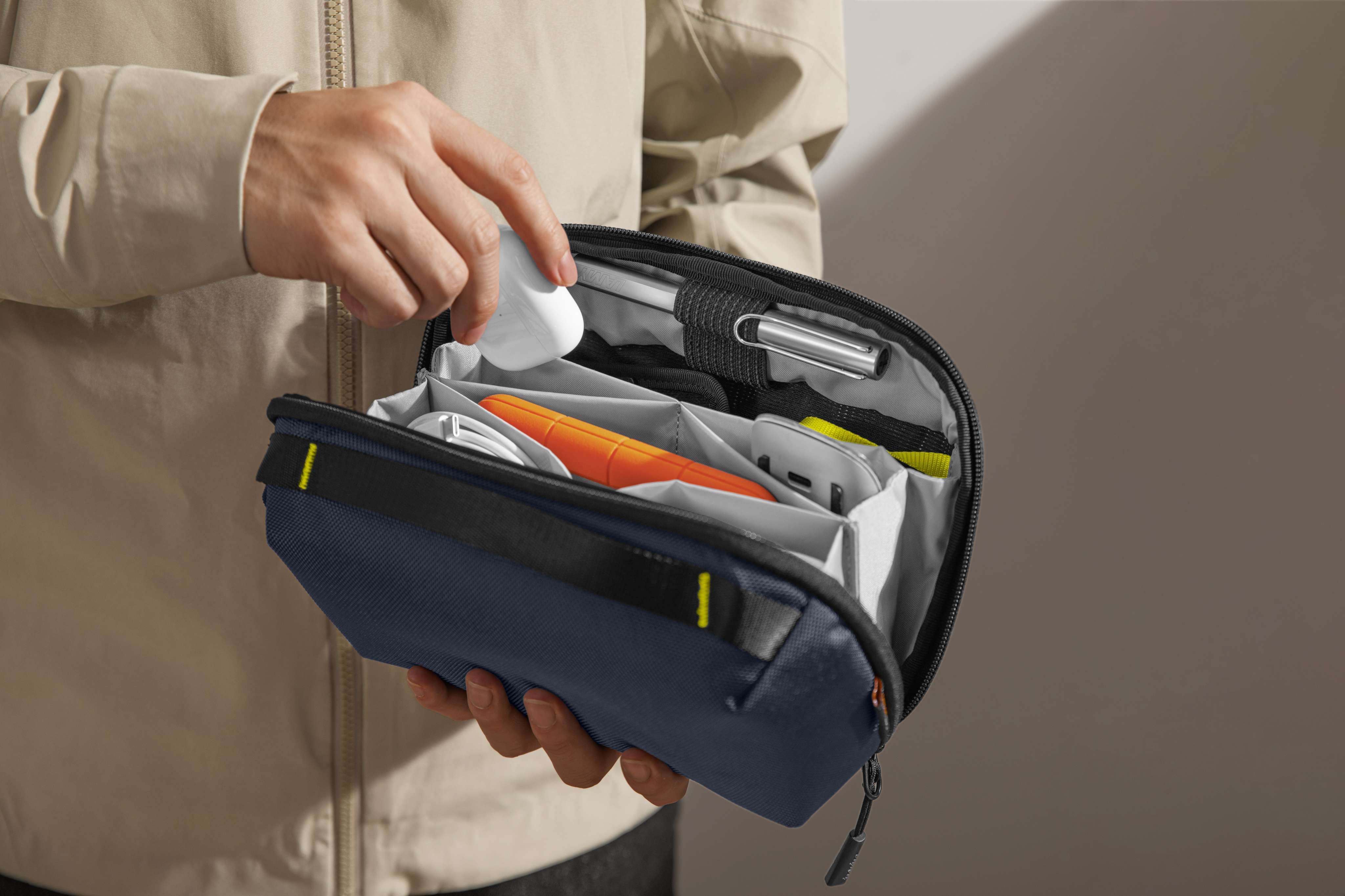 Estuche para accesorios Navigator-T13