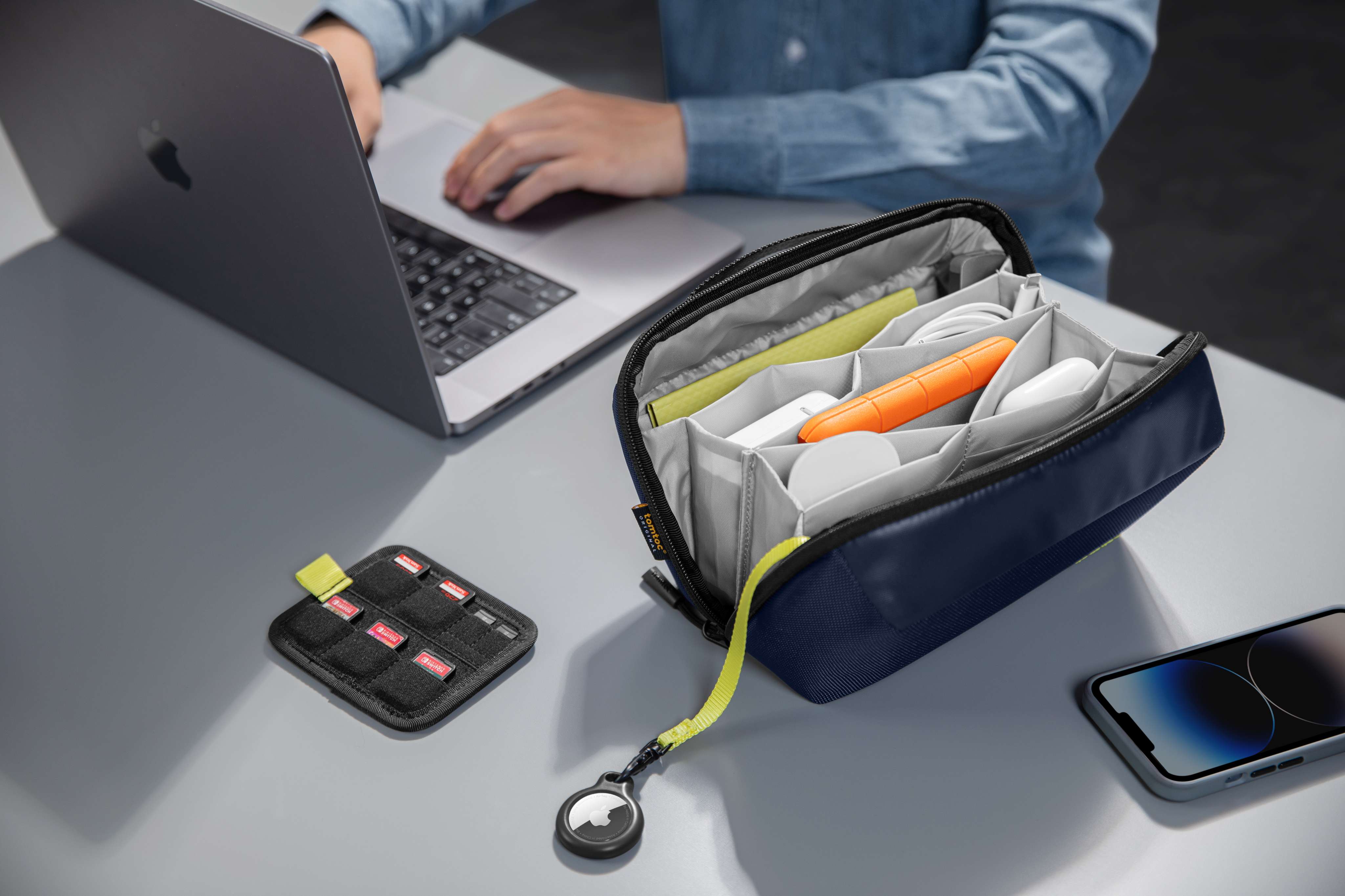 Estuche para accesorios Navigator-T13