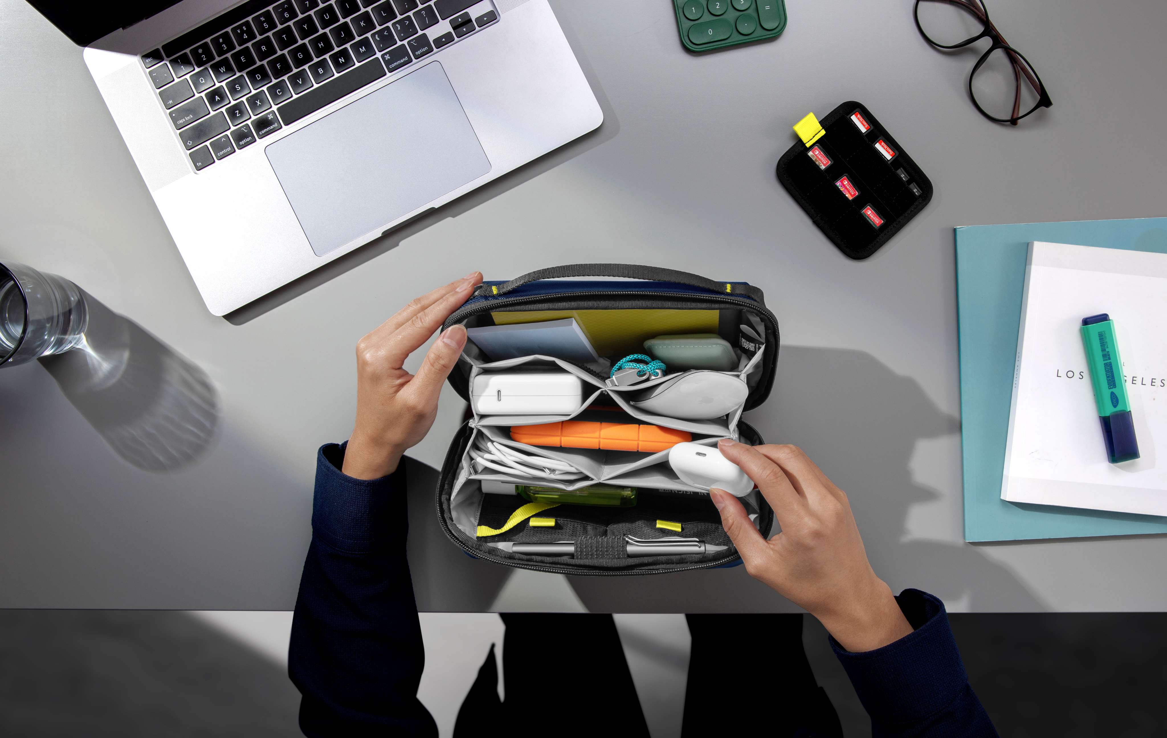 Estuche para accesorios Navigator-T13