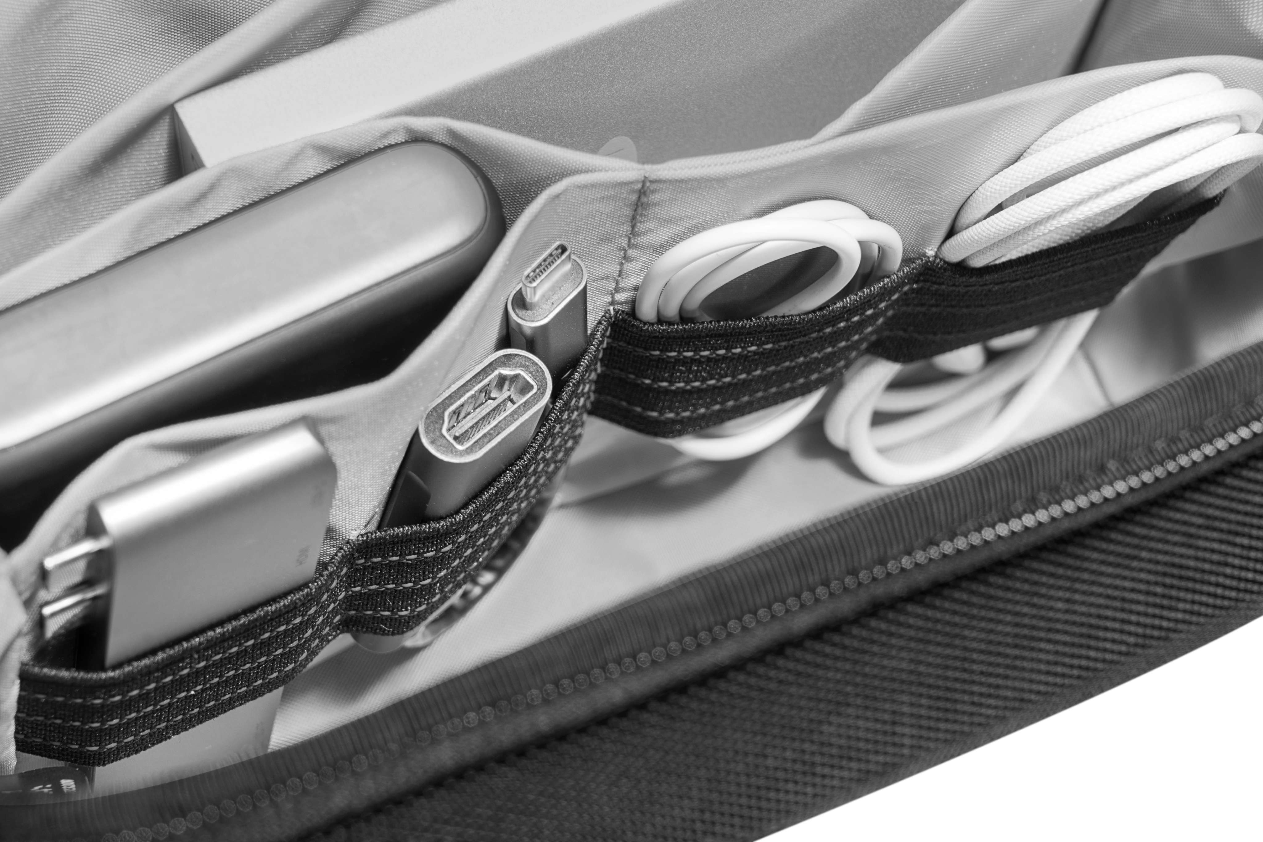 Estuche para accesorios Navigator-T13
